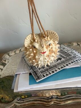 Novelty Puffer Fish Purse, Fits essentials including a phone. 🐡
